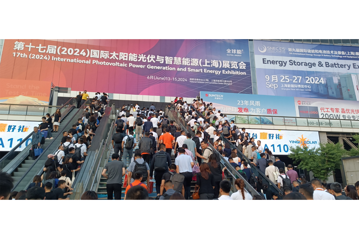 微奈全系列智能三辊机亮相SNEC 2024